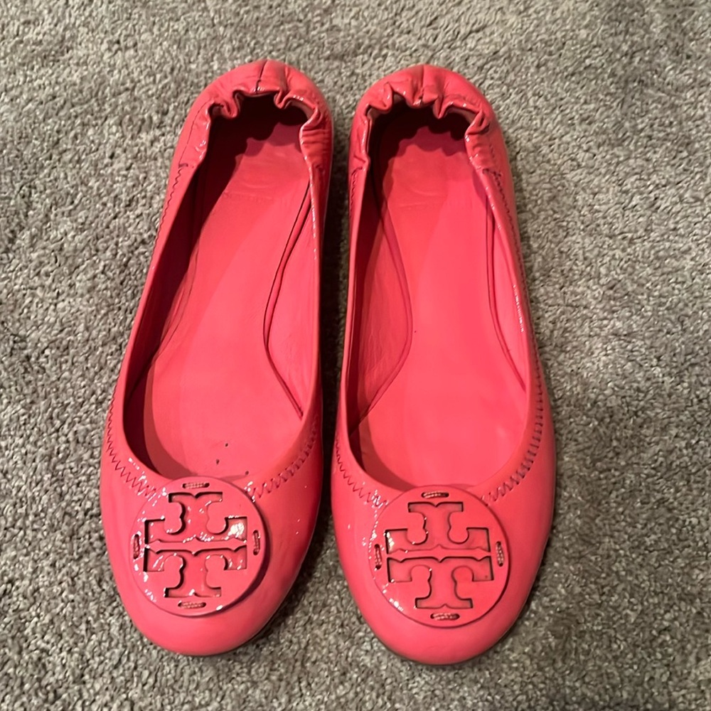 Tory Burch women’s pink flats